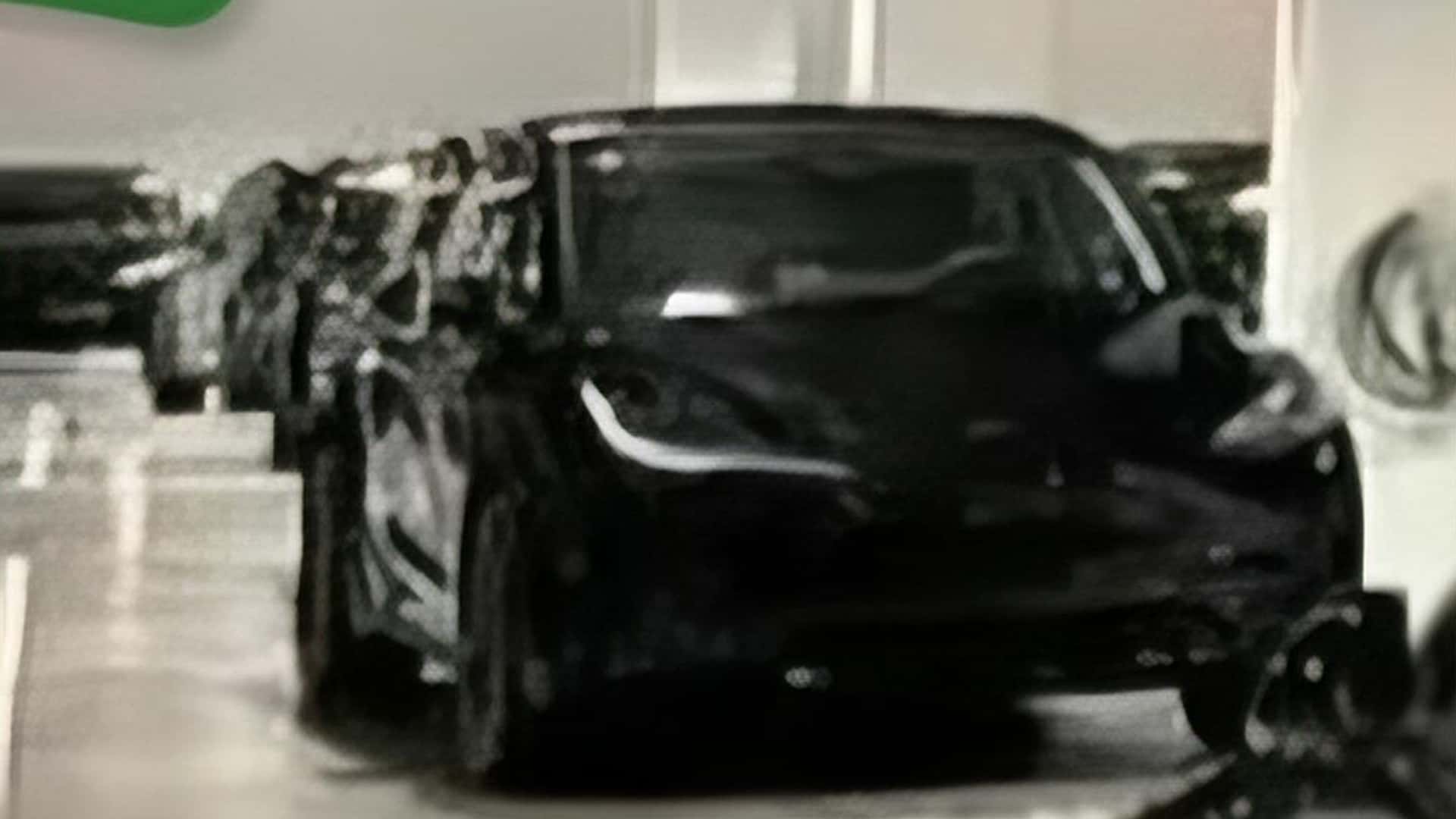 Queste non sono le prime foto spia della Tesla Model Y 2024 1