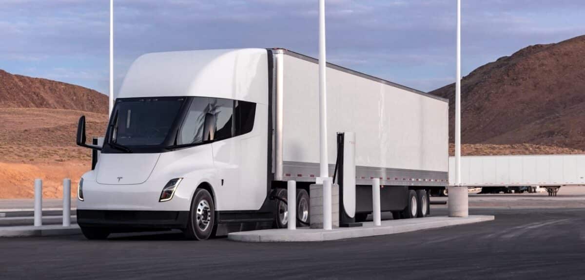 primo sguardo alla nuova stazione di ricarica per camion elettrici 1