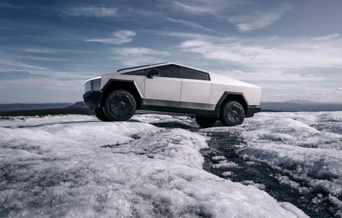 Auto Moto Turin Show 2025 è l’occasione per conoscere meglio le Tesla 1