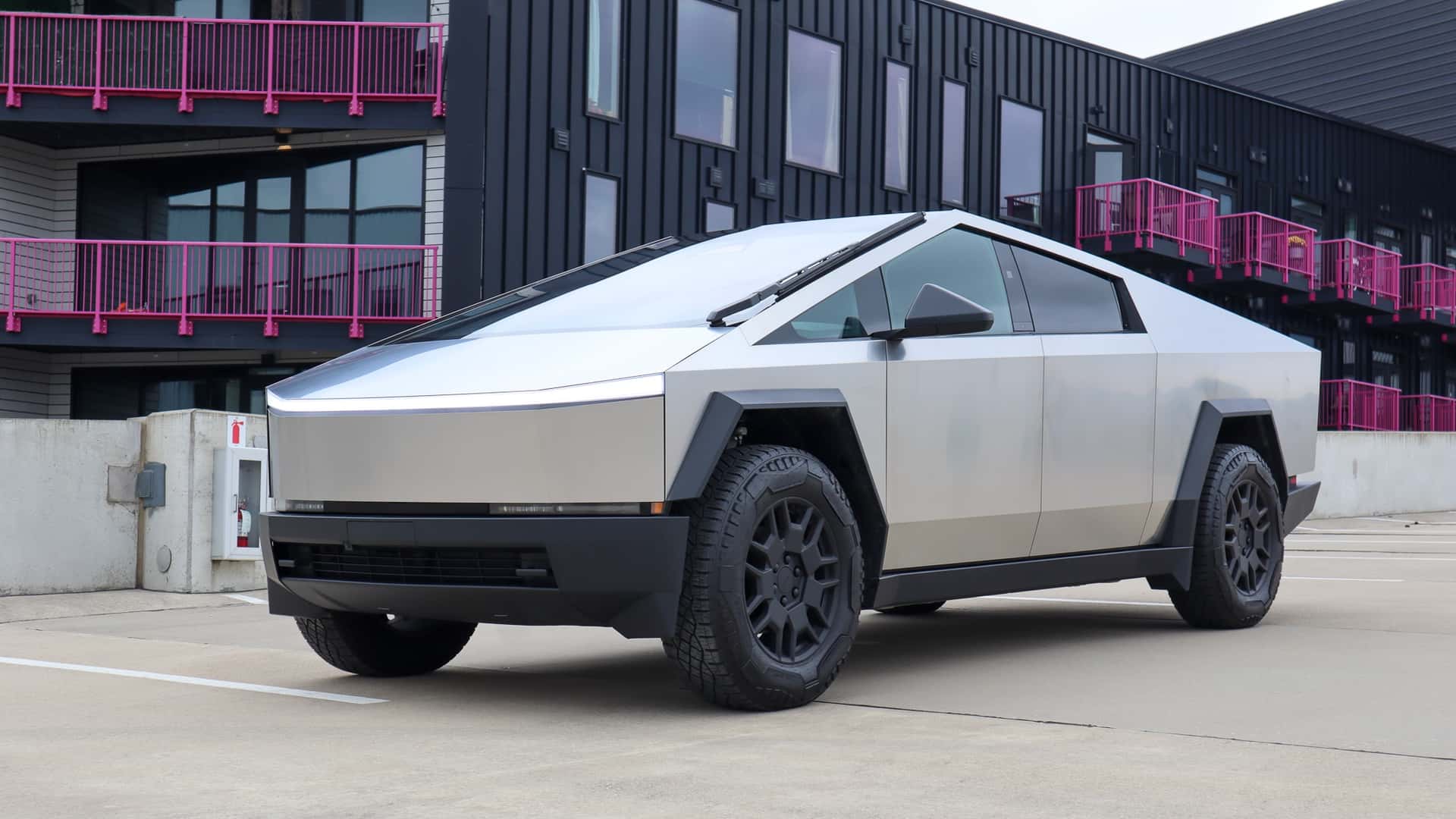 Il Tesla Cybertruck non è più il pick-up elettrico preferito in USA 1