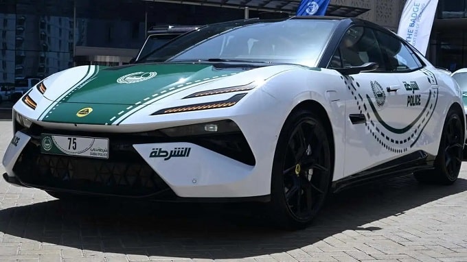 altra auto da sogno per la Polizia di Dubai 1