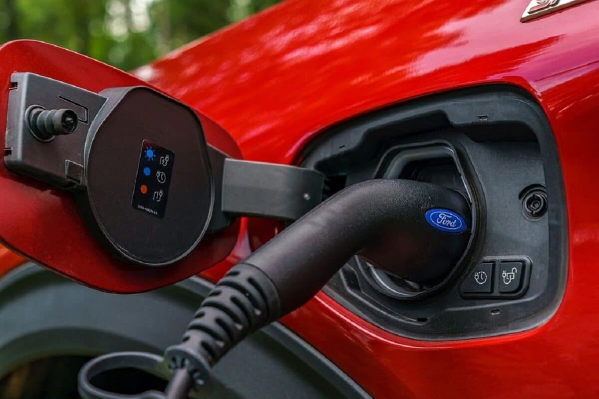 Le auto ibride plug-in danno più problemi delle elettriche secondo uno studio 1