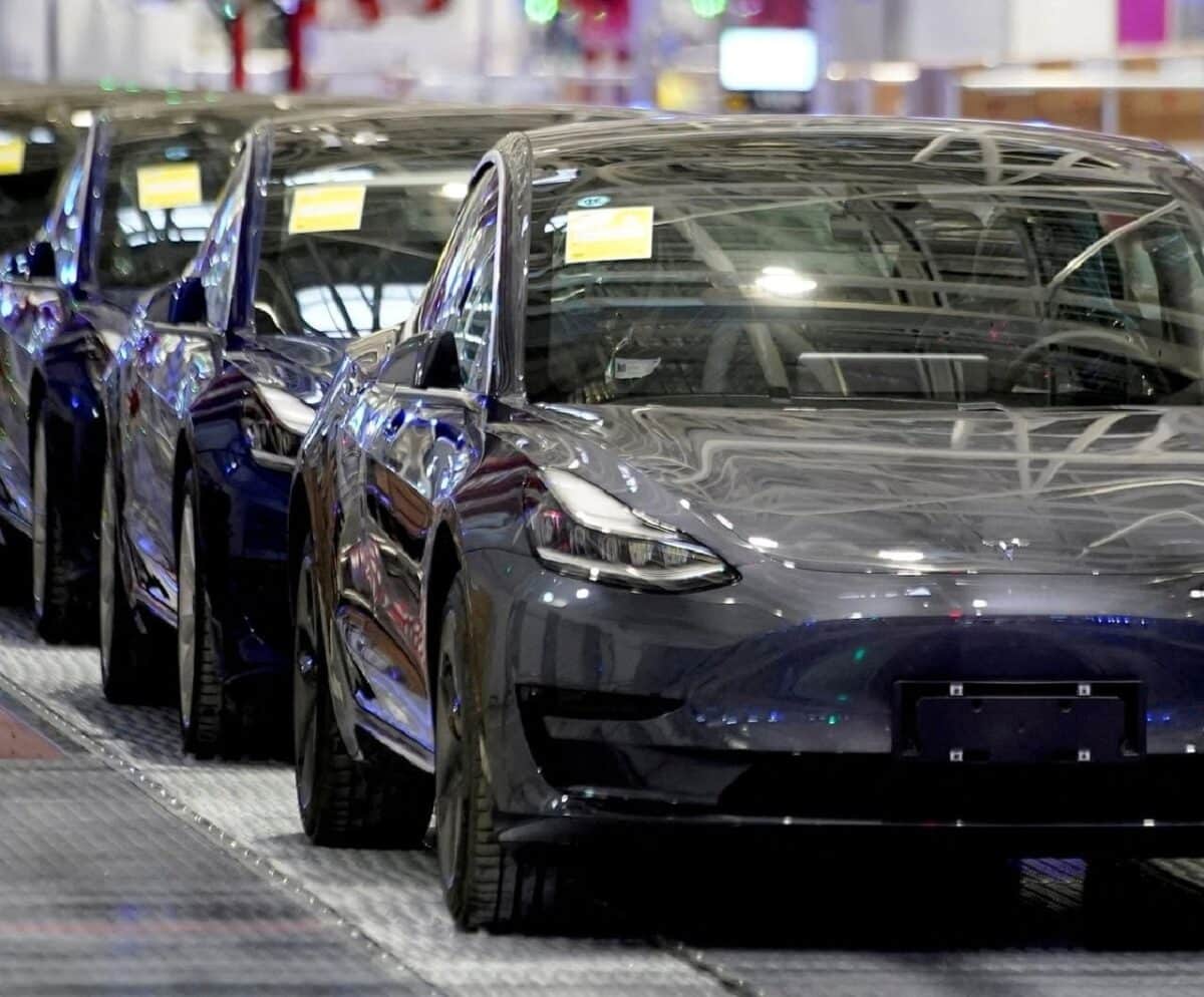 nonostante gli sconti record e il restyling del Model Y calano le vendite in Cina 1