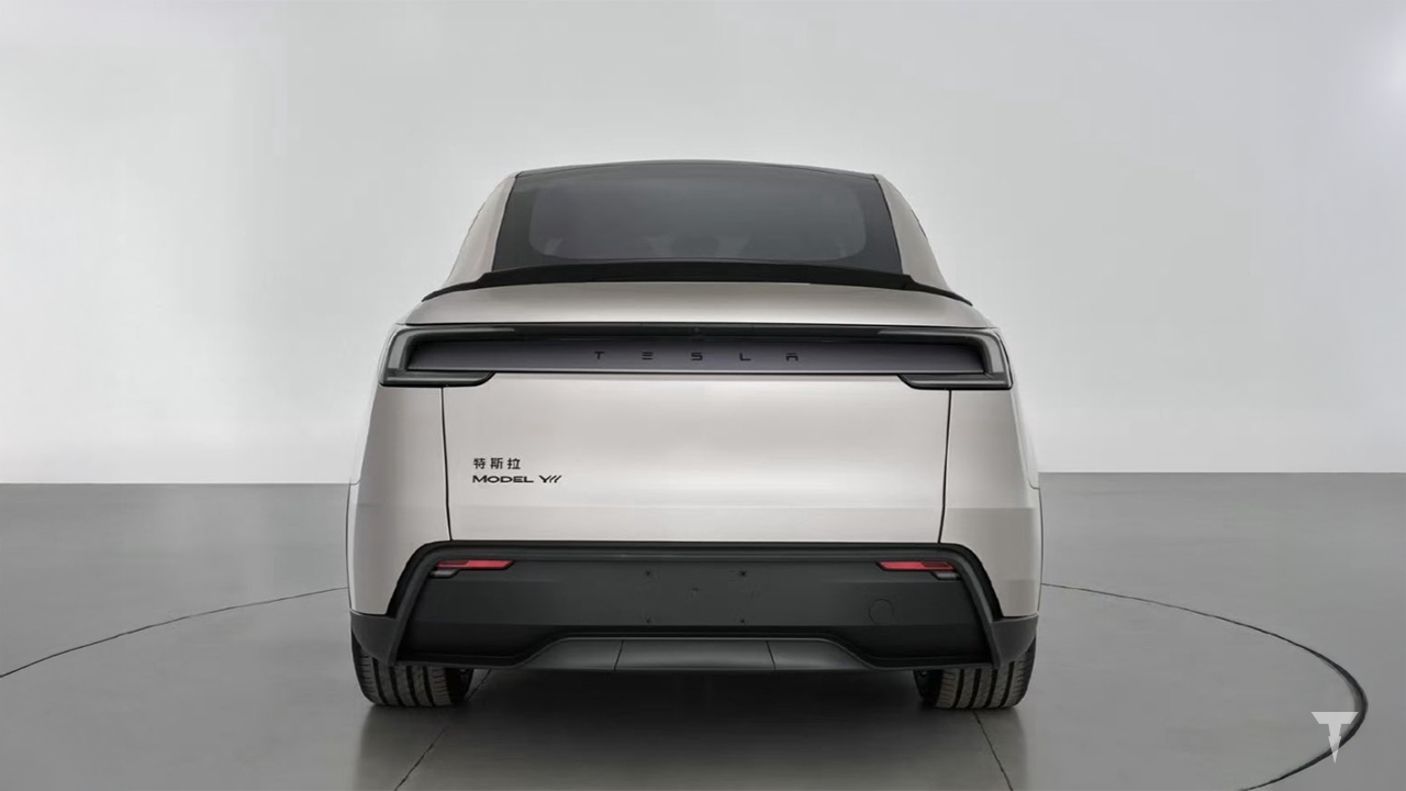 Tesla Model Y L: arriva in autunno in Cina la versione a passo lungo del SUV, con 6 posti e oltre 460 cavalli 1