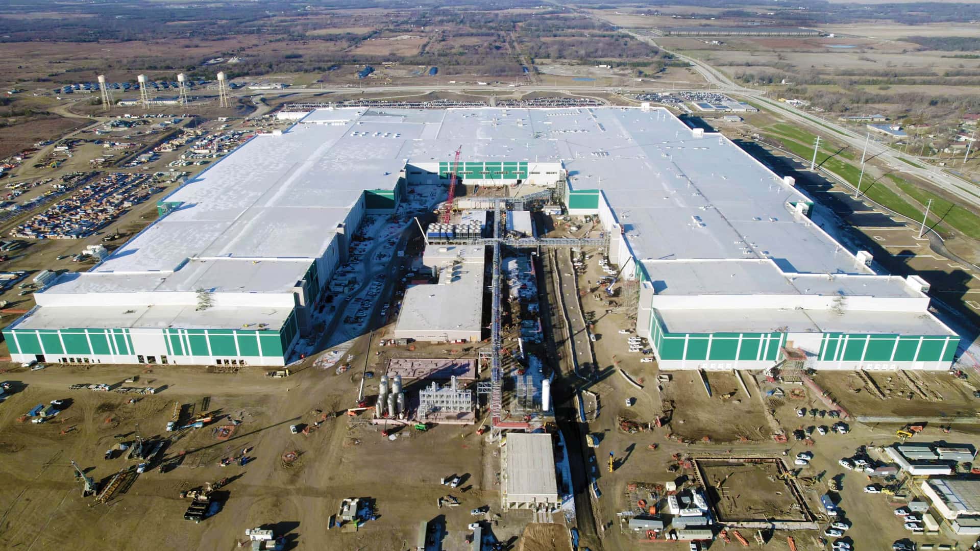 Panasonic ha la sua nuova gigafactory, ma il freno è tirato 1