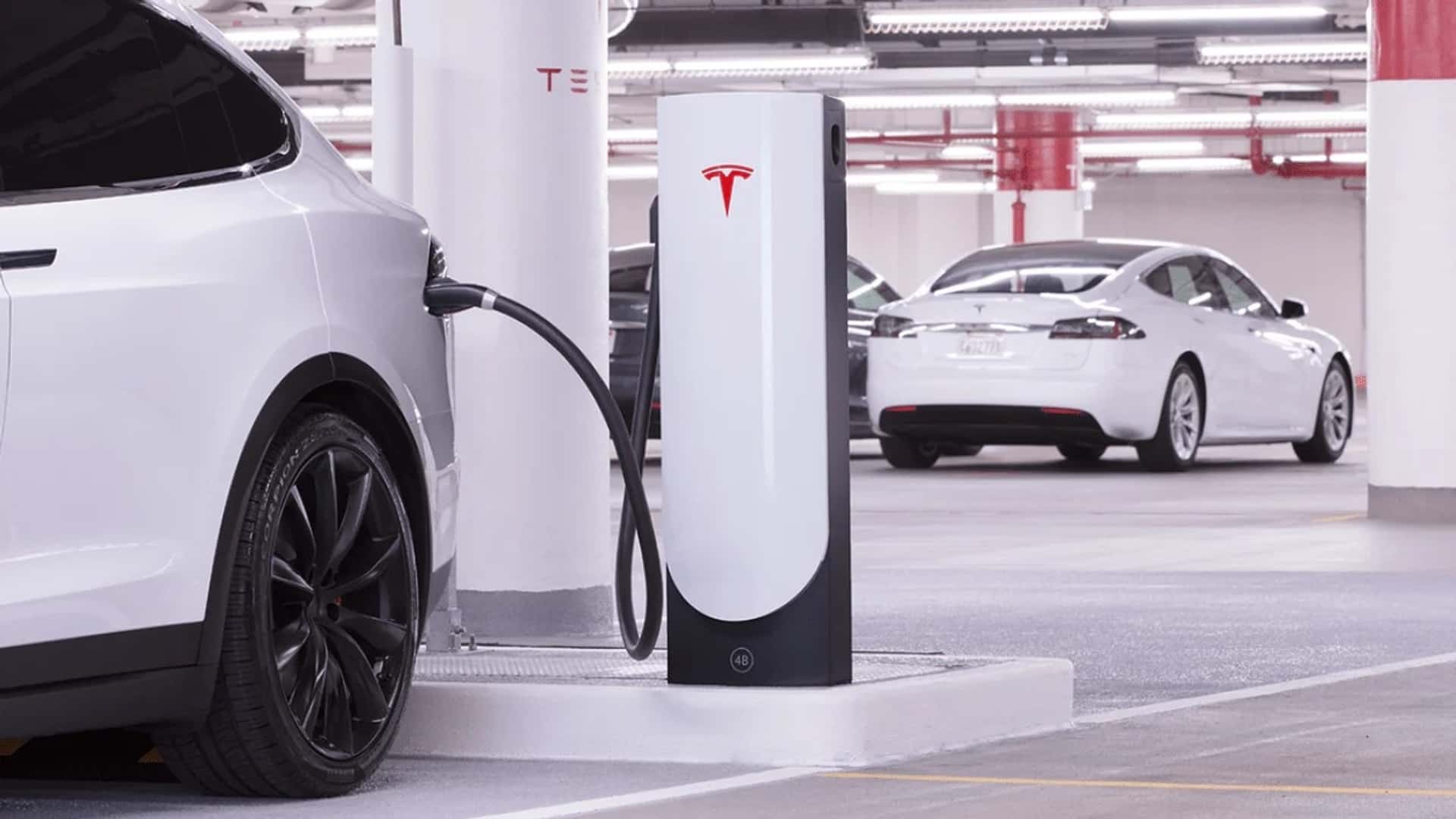 Tesla mette in funzione i Supercharger V4 anche in Cina 1