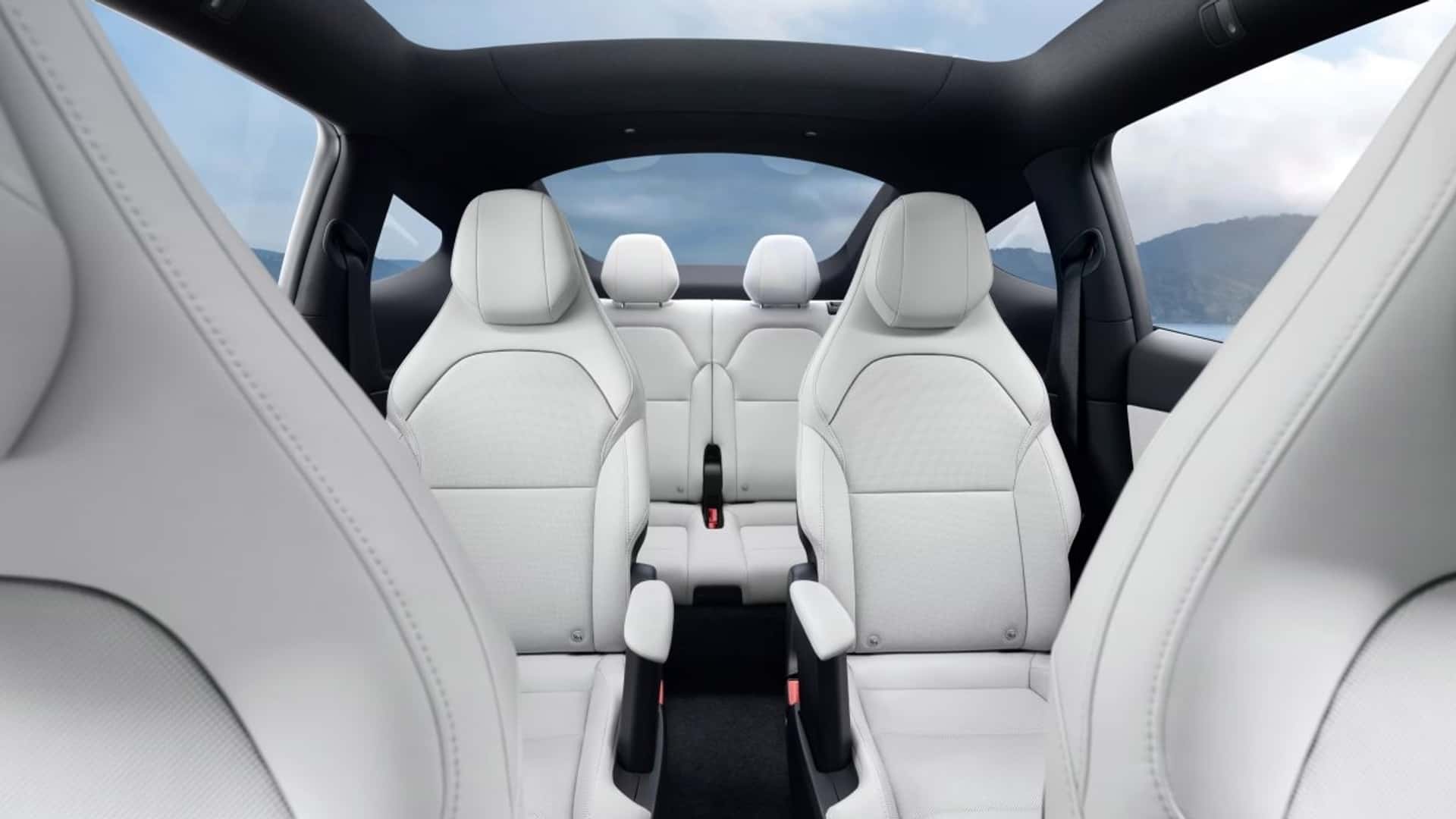 Critiche alla nuova Tesla Model Y L: ecco perché 1