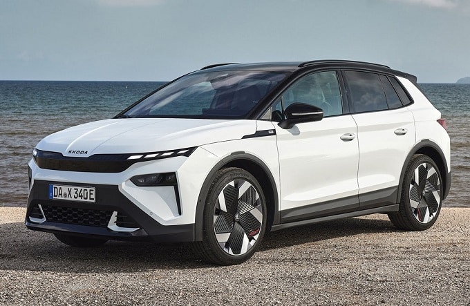 Skoda Elroq è l’auto elettrica più venduta in Europa a luglio 2025 1