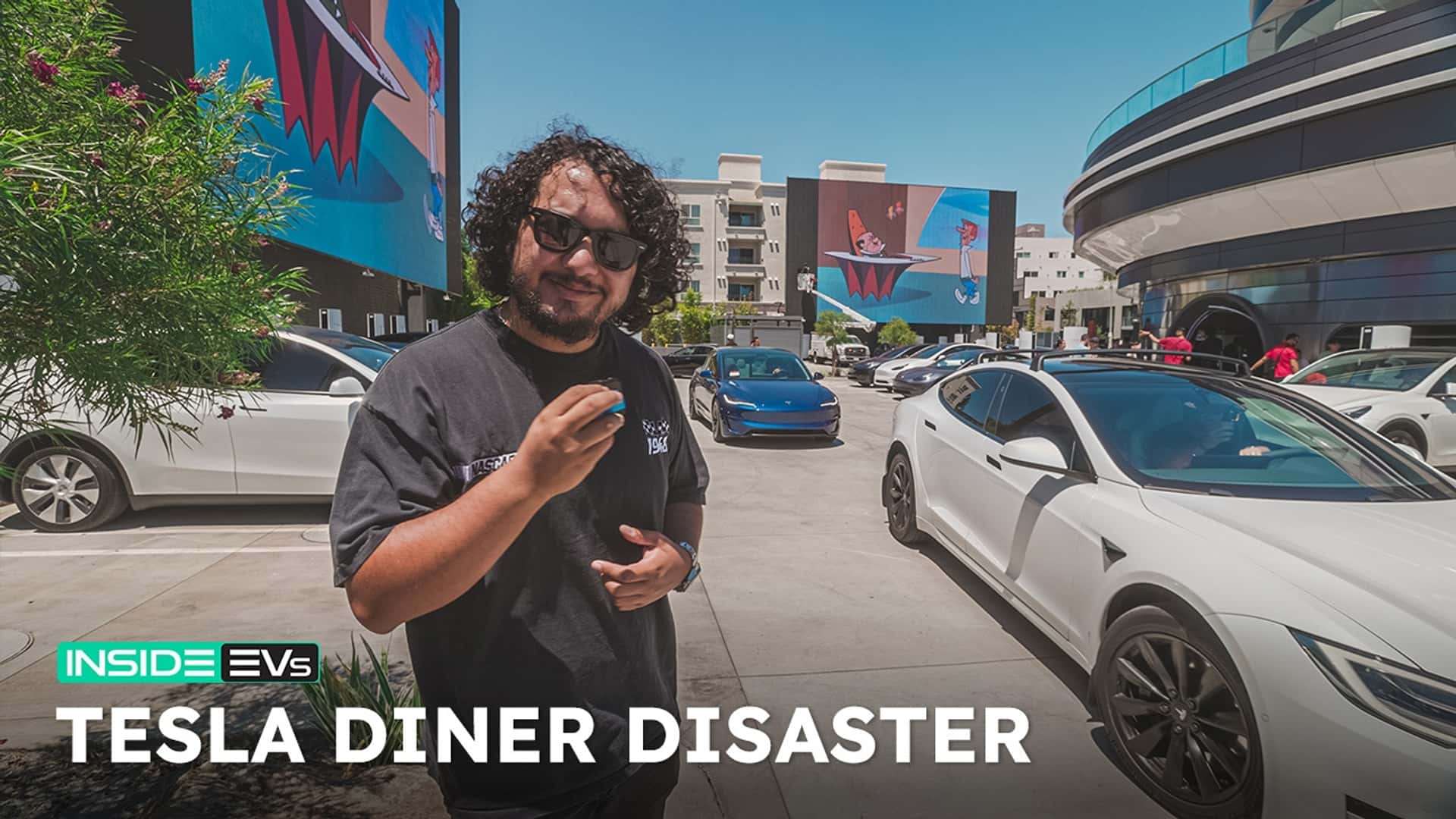 Ho visitato il Tesla Diner: per me è un disastro (video) 1